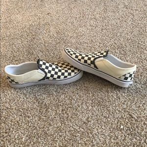 women’s checkered vans!